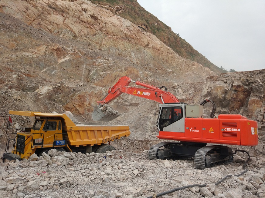 电动挖掘机.jpg 电动挖掘机.jpg