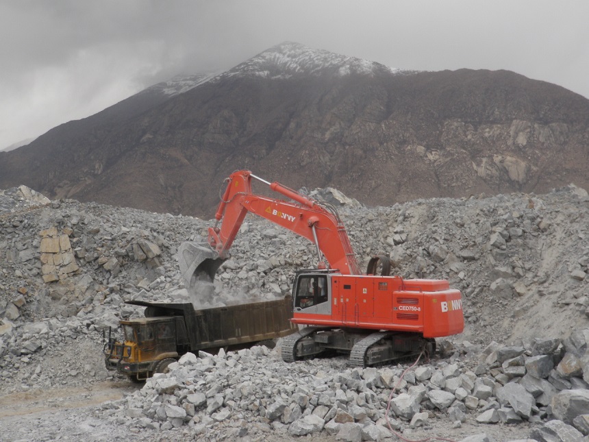 电动挖掘机 电动挖掘机