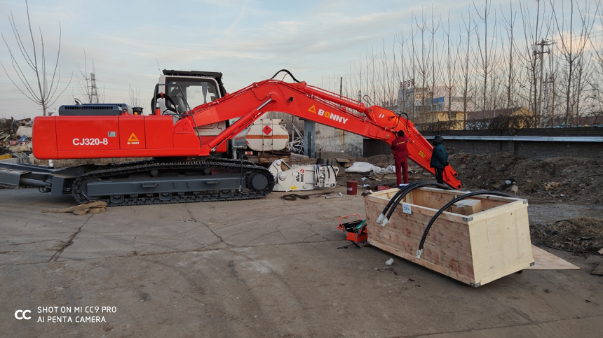 报废汽车拆解机.png 报废汽车拆解机.png