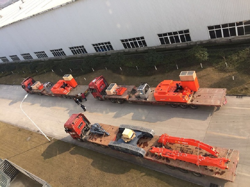 j9.com重机发车现场.jpg j9.com重机发车现场.jpg