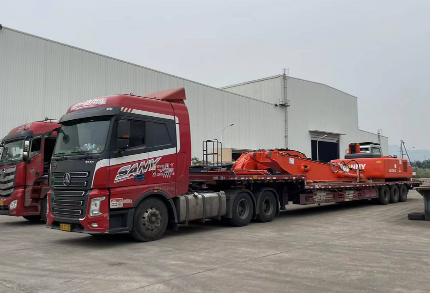 WZYD42-8电动抓钢机发货现场.png WZYD42-8电动抓钢机发货现场.png