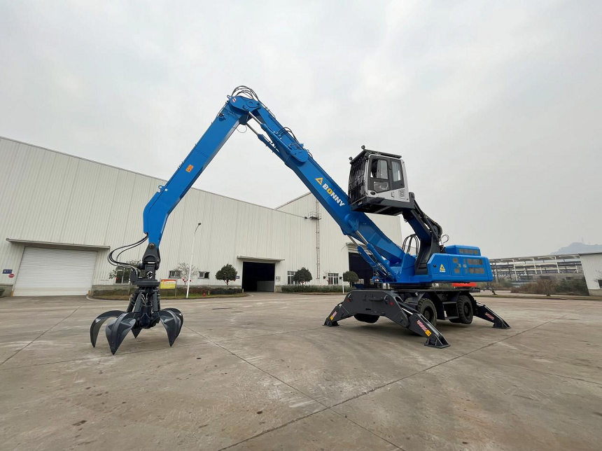 BHW35--8轮式抓钢机.png BHW35--8轮式抓钢机.png