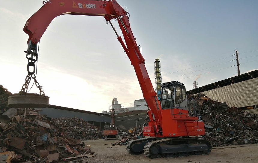 抓钢机.jpg 抓钢机.jpg