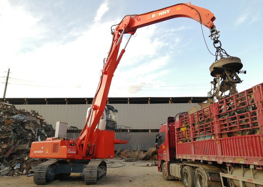 抓钢机.jpg 抓钢机.jpg