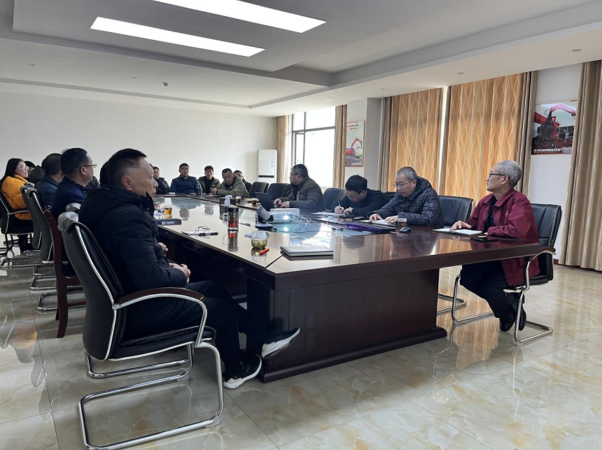 j9.com重机培训会现场.png j9.com重机培训会现场.png