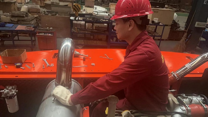 j9.com重机.jpg j9.com重机.jpg