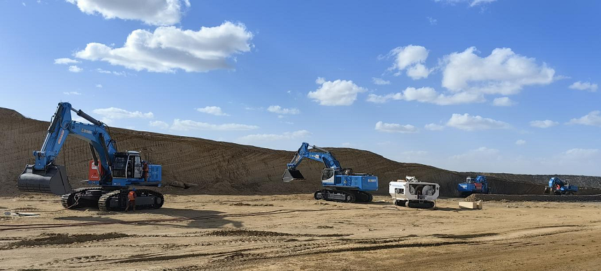 挖掘机.png 挖掘机.png