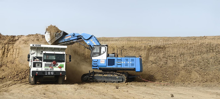 挖掘机.png 挖掘机.png